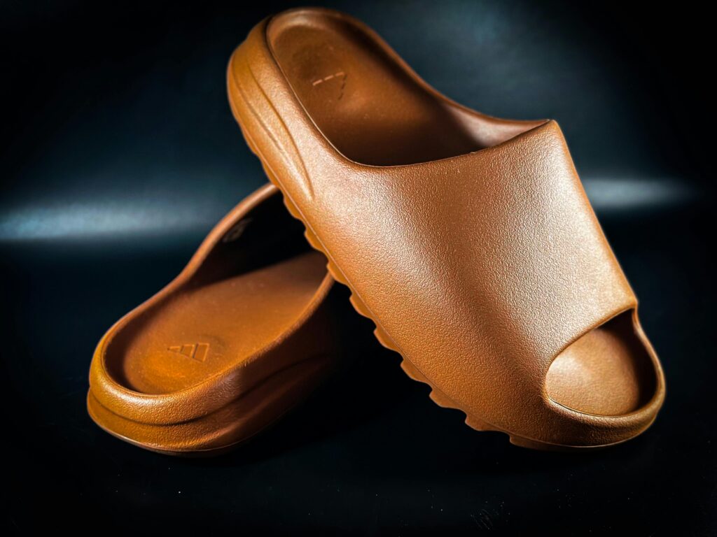 paire d'yeezy slide